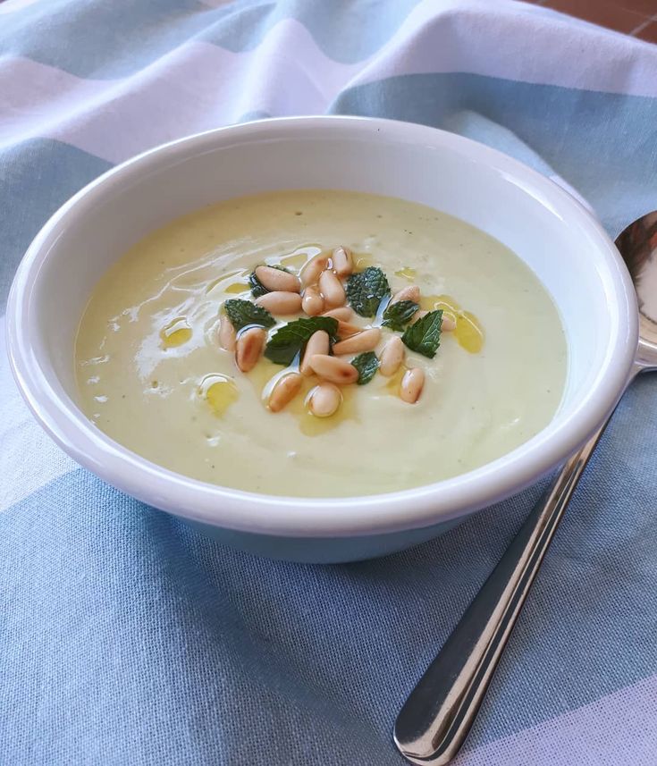 Cold cream of green apple, avocado and lime with mint Cold cream of green apple, avocado and lime with mint