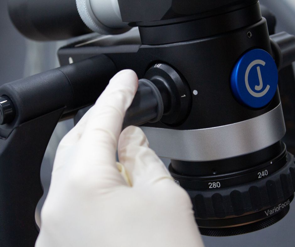 clinica con microscopio quirúrgico periodoncia clinica con microscopio quirúrgico periodoncia